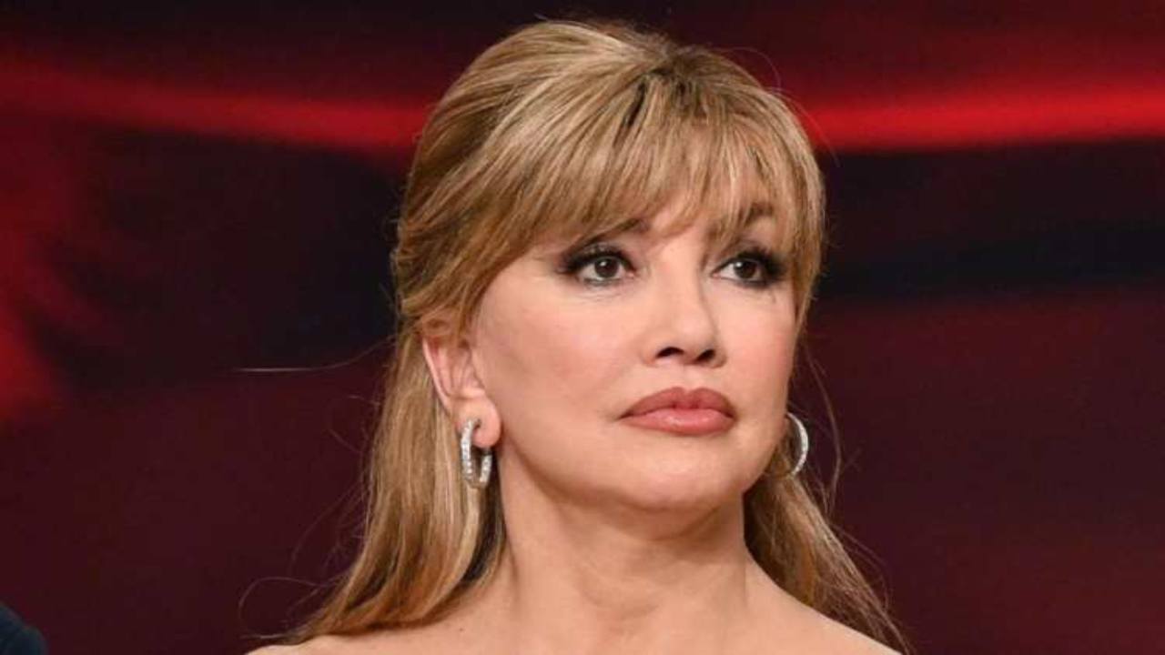 milly carlucci consola egger-teresaventrone.it